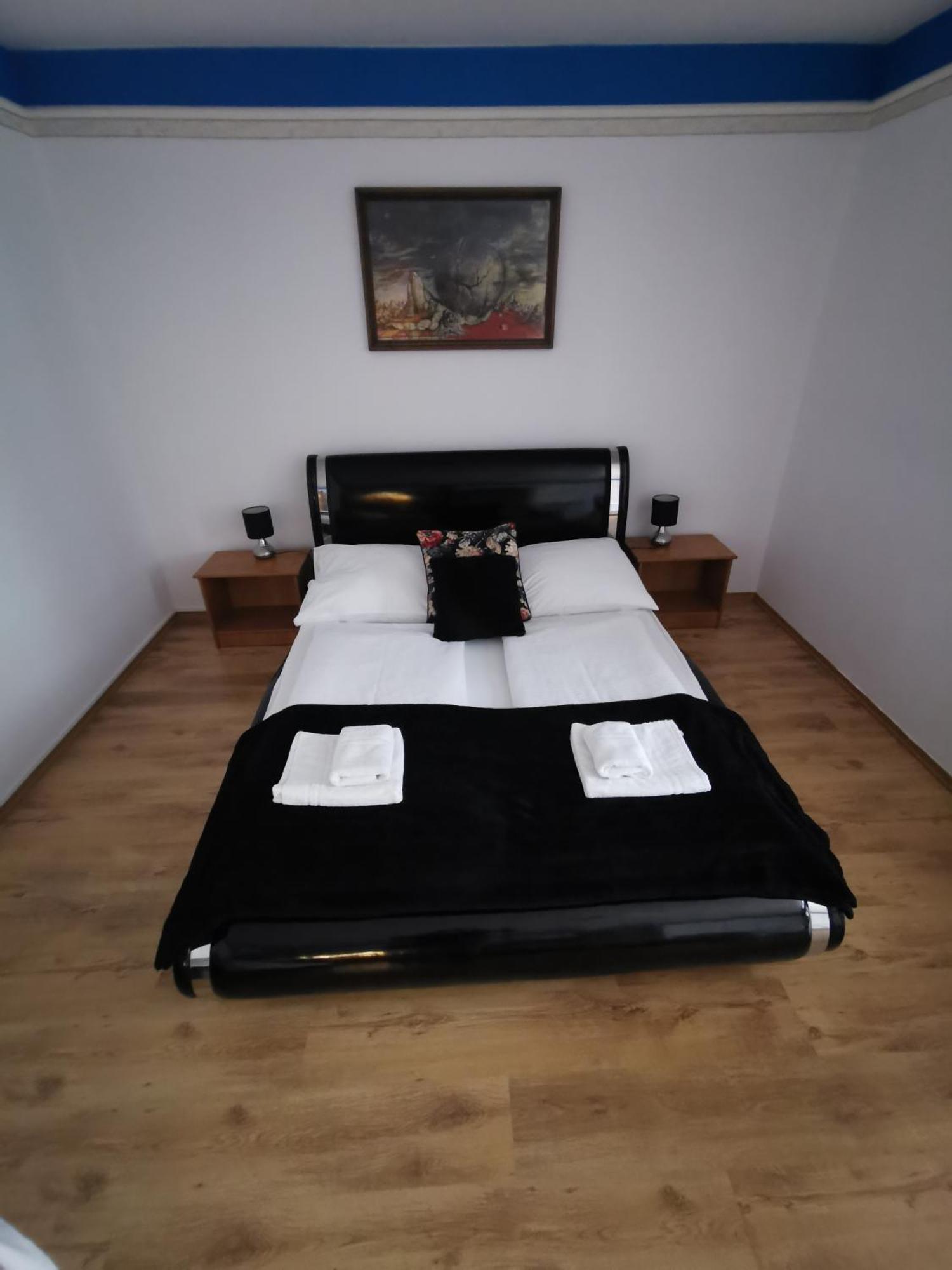 Hotel Diana Nové Mesto nad Váhom 部屋 写真