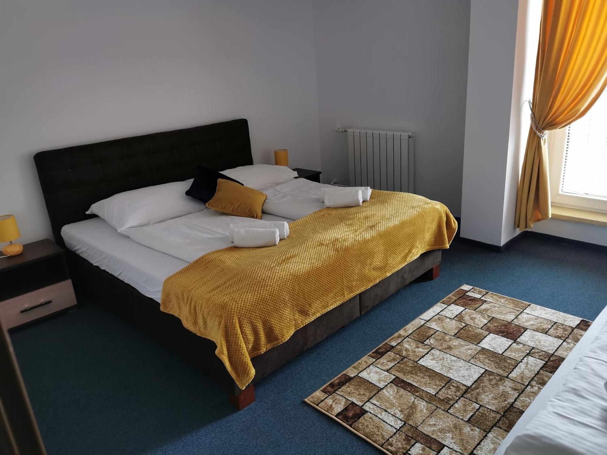 Hotel Diana Nové Mesto nad Váhom 部屋 写真